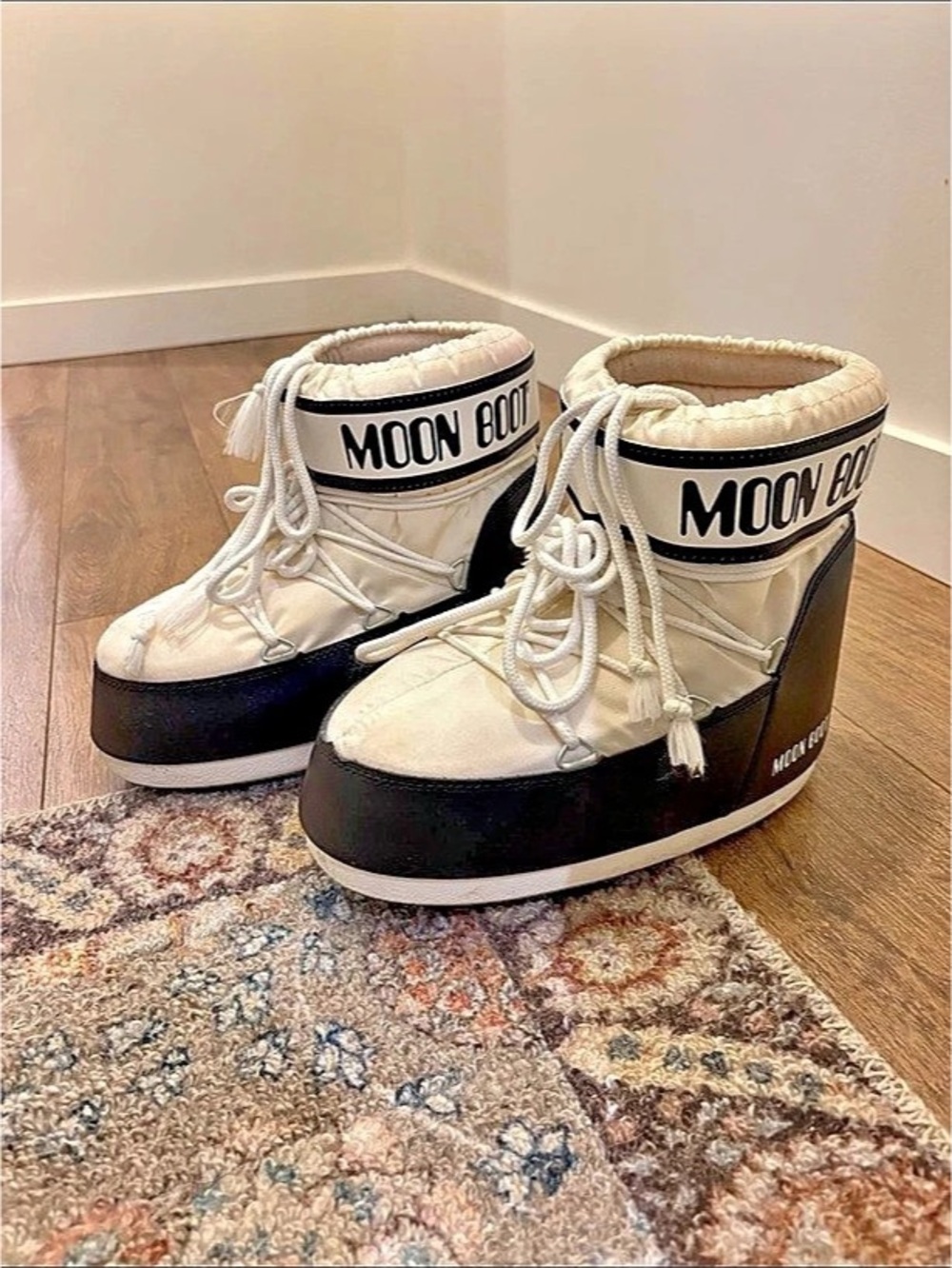 Moon Boot Icon Low Nylon Boots in White & Black